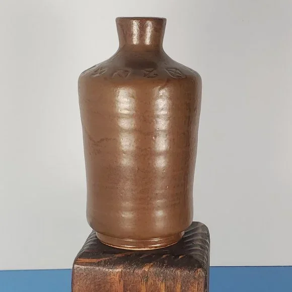 Brown Glazed Stoneware Bottle Jar Vase with pattern Made in Japan (Saki) - Picture 2 of 12